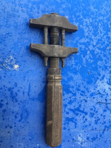 Antik spannwerkzeug - antik,
