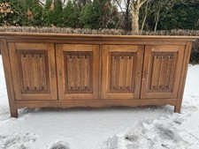 Antikes Massivholz-Sideboard